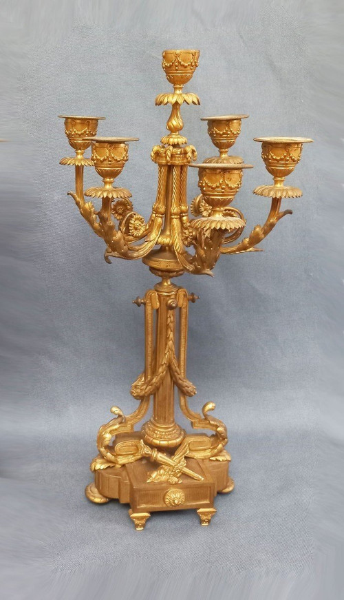 Paire De Candélabres En Bronze Doré Et Ciselé XIXe Siècle St Louis XVI