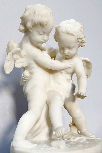  Alabaster sculpture "Two Loves Fighting for a Heart" after E-M. Falconet - XIXth