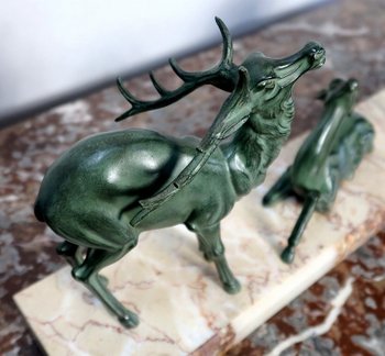 Patinated spelter "Deer and its hinds", Art Deco period - Early 20th century