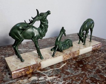 Patinated spelter "Deer and its hinds", Art Deco period - Early 20th century