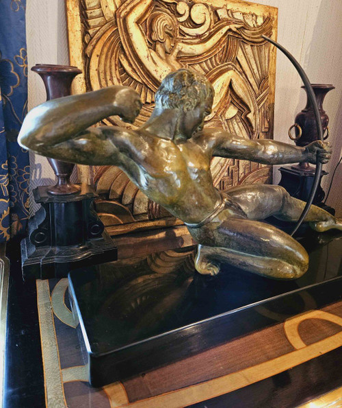 Arciere Art Déco Salvator Riolo in bronzo patinato