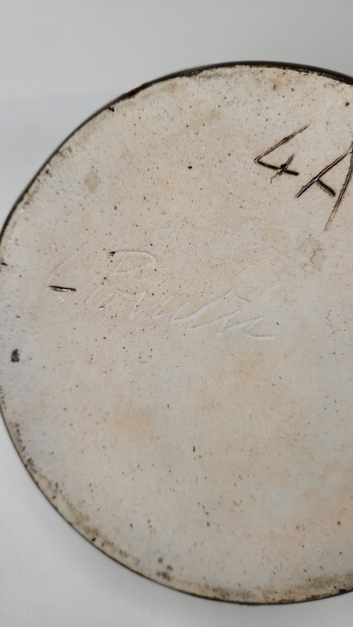 Vase en grès signé L. Pointu 