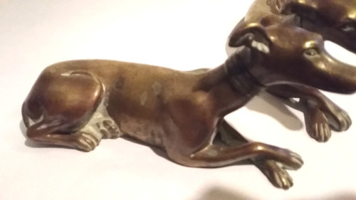 Coppia di levrieri in bronzo del XIX secolo