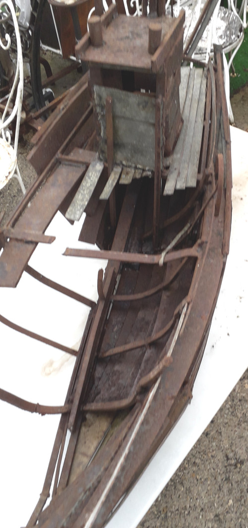 Sculpture en fer pour déco jardin d'un bateau de pêche année 50