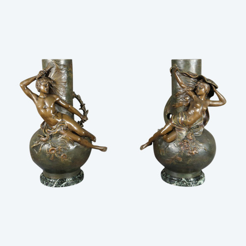 Pair of Regulate Vases, signed L. Moreau – Late 19th century