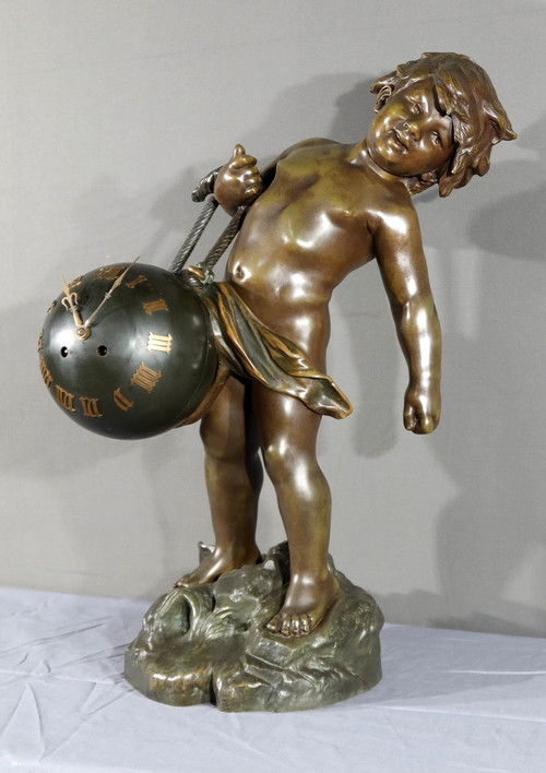 Regulate Clock, signed A. Moreau – Late 19th century