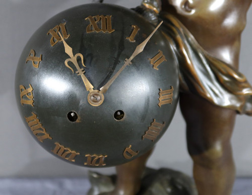 Regulate Clock, signed A. Moreau – Late 19th century