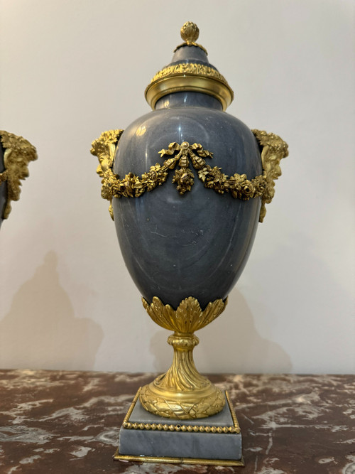 COPPIA DI CASSOLETTE CON TESTA DI FAUNO IN STILE LUIGI XVI