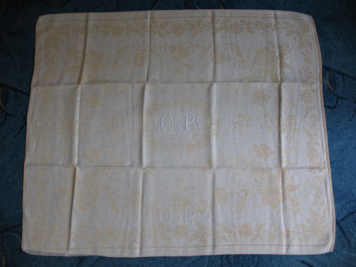 12 napkins in cream floral damask with CR embroidered initials from the early 20th century