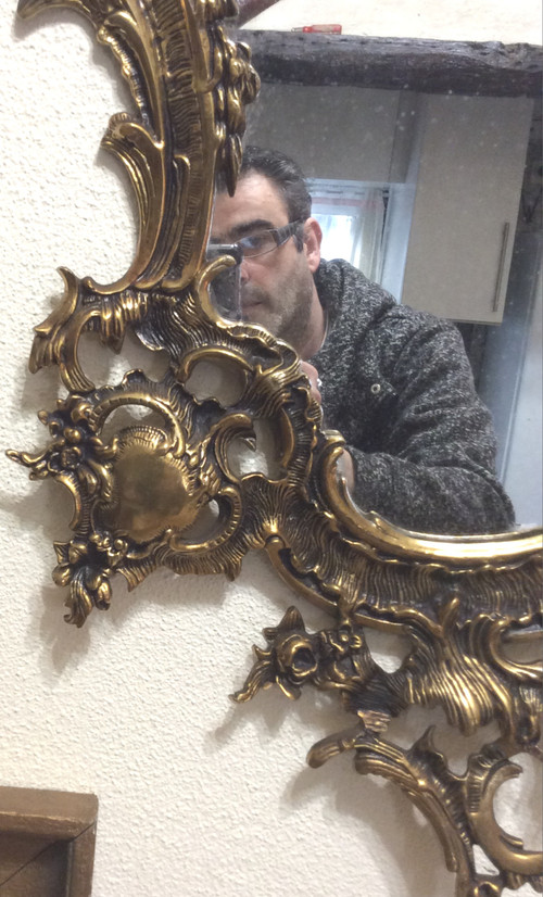 Konturenspiegel aus vergoldeter Bronze Stil Louis XV
