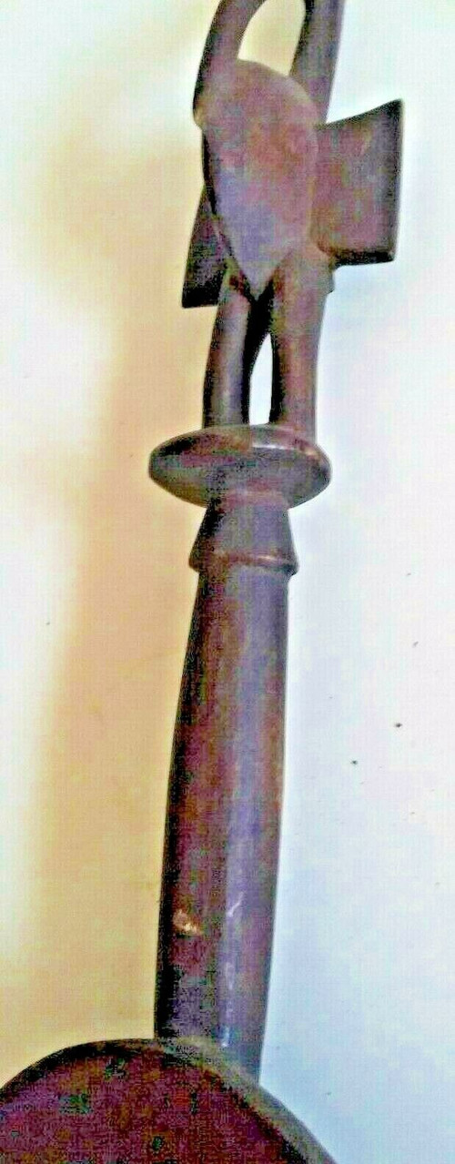 Cuillère cérémonielle wakémia ornée d’un Oiseau Afrique