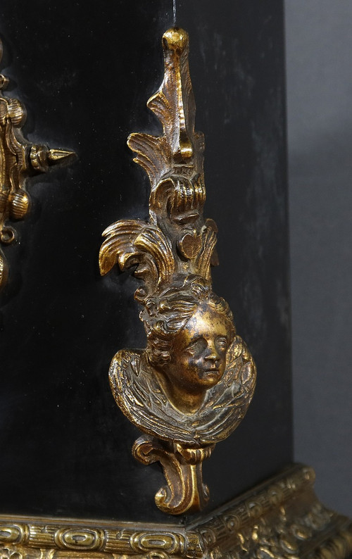 Horloge en Marbre et Bronze, « L’Ange en Contemplation » , Miroy Frères, époque Napoléon III