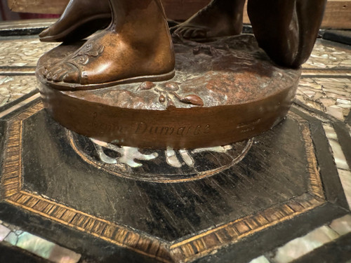 "Zwei Musikerinnen", Bronze mit Medaillenpatina, signiert DUMAIGE, um 1880