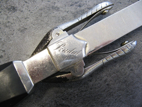 Surgical instrument: De Chassaignac linear crusher.