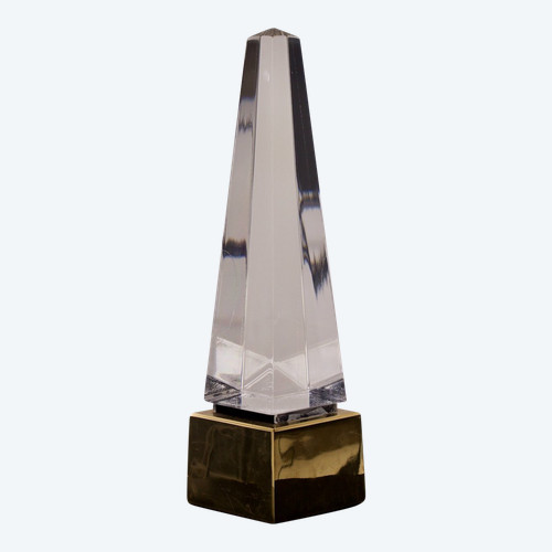 Lampe “Obélisque” en lucite.