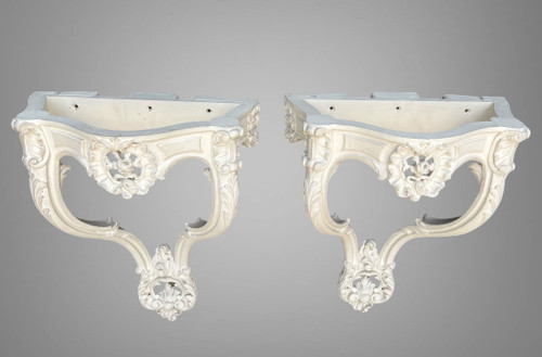 PAIRE DE CONSOLES XIXe EN BOIS SCULPTÉ RECHAMPIES BLANC DE STYLE LOUIS XV