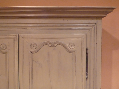 Piccola credenza dipinta in stile Luigi XIV.