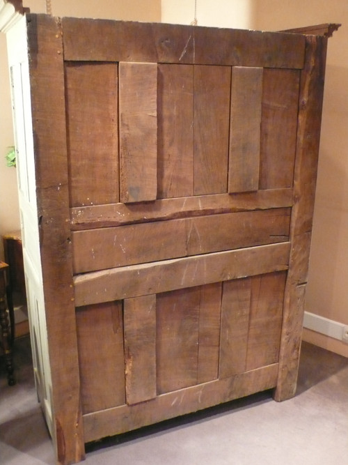 Piccola credenza dipinta in stile Luigi XIV.