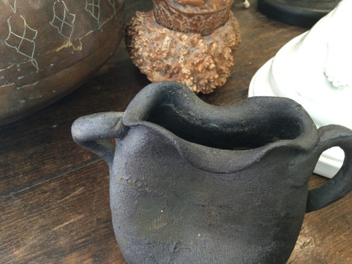 Kleine Vase aus Sandstein aus Montigny sur Loing