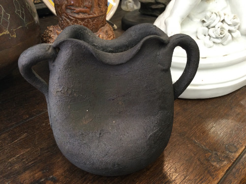 Kleine Vase aus Sandstein aus Montigny sur Loing