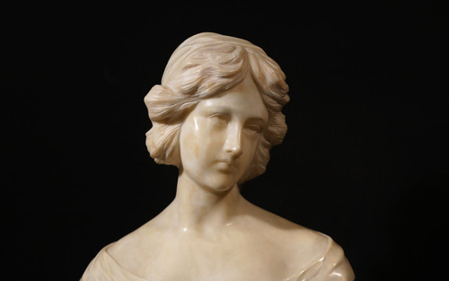 Busto di donna Scultura su marmo
