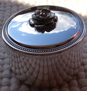 Charming silver box Saint Hilaire