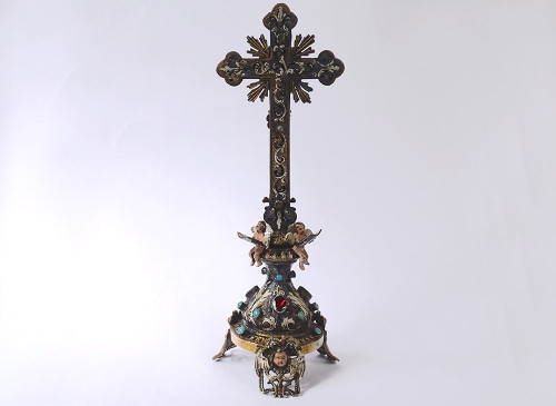 Piccolo Crocifisso Austria Vienna Argento smaltato Cristo turchese XIX secolo