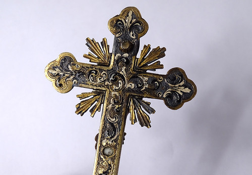 Piccolo Crocifisso Austria Vienna Argento smaltato Cristo turchese XIX secolo