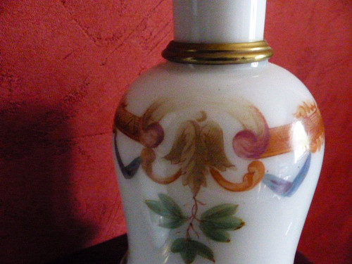 coppia di lucerne opaline del XIX secolo