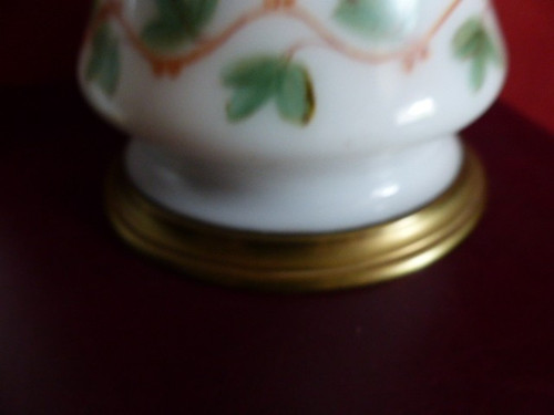 coppia di lucerne opaline del XIX secolo
