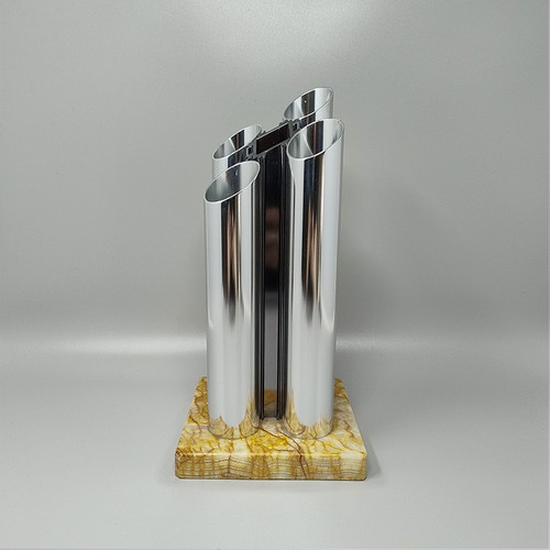 Vase étonnant de l’ère spatiale des années 1970. Fabriqué en Italie