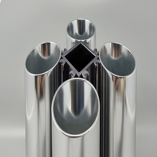 Vase étonnant de l’ère spatiale des années 1970. Fabriqué en Italie