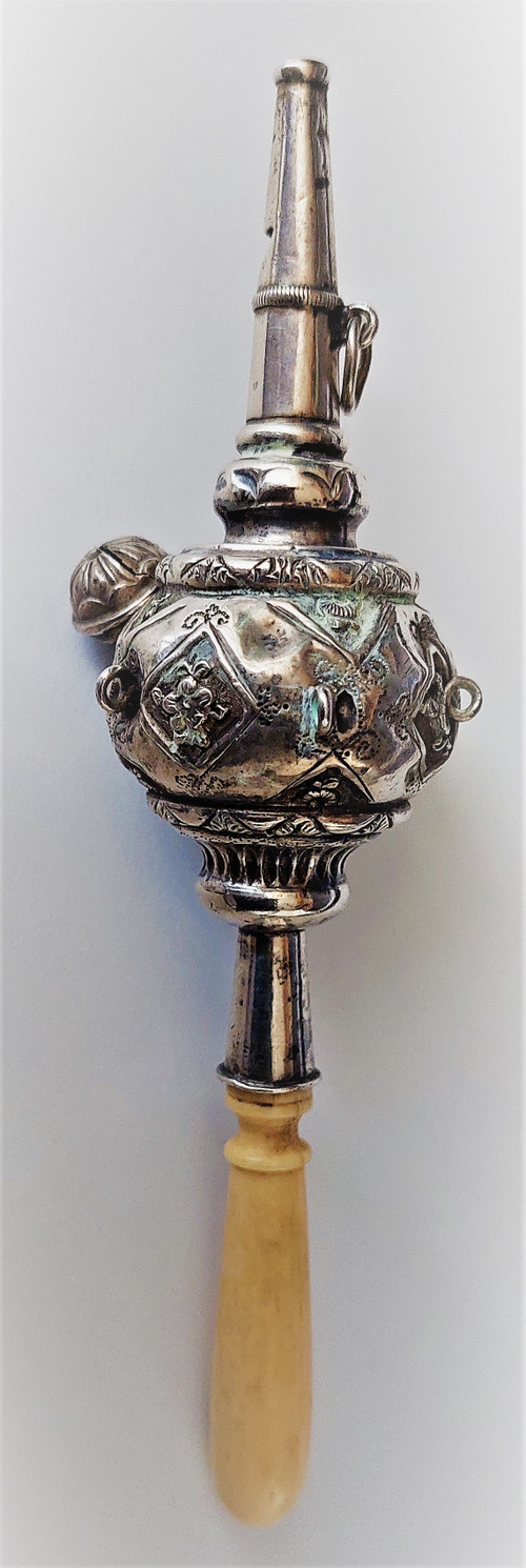 Hochet siffleur en argent d'époque XIXème siècle