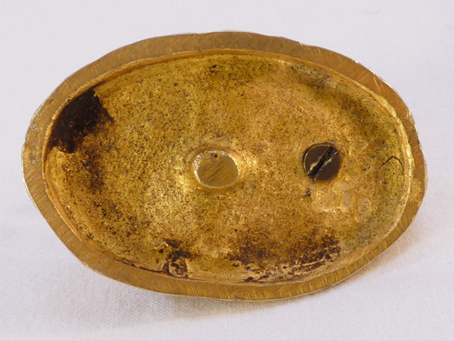 Kleines Schweinchen mit Kübel aus vergoldeter Bronze