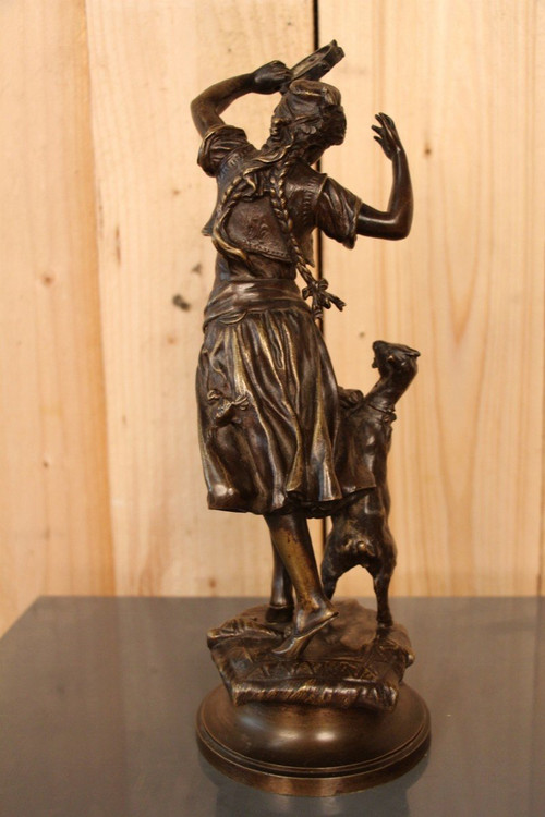 Esmeralda in bronzo di Adrien Etienne Gaudez XIX secolo