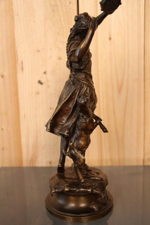 Esmeralda in bronzo di Adrien Etienne Gaudez XIX secolo