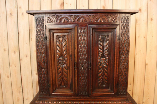 Credenza alta d'epoca In parte del XVII secolo
