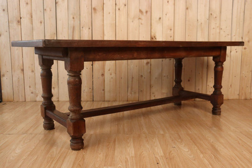 Large Farm Table In Solid Medium Oak