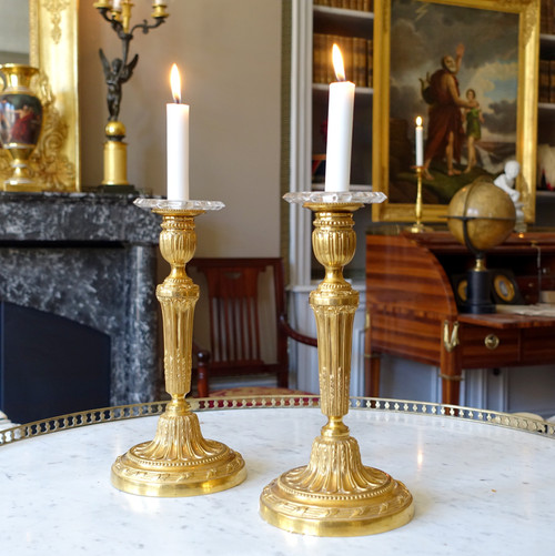 Pair of important Louis XVI ormolu candlesticks - 30cm