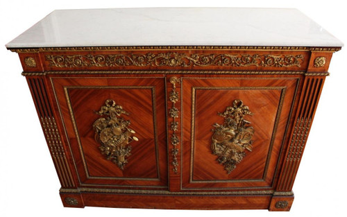 Buffet d'Apparat timbrato con
