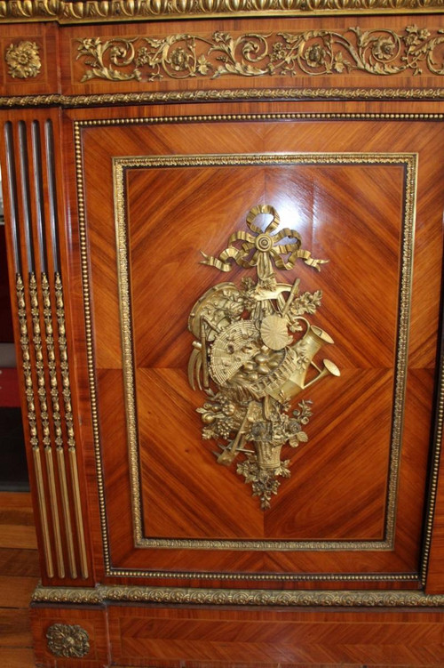 Buffet d'Apparat timbrato con