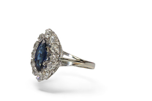Anello con zaffiro e diamante
