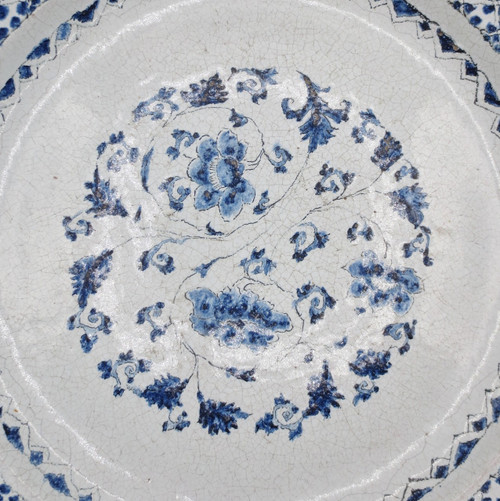 Saint Cloud earthenware dish, late 17th century.