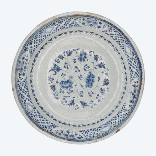 Saint Cloud earthenware dish, late 17th century.