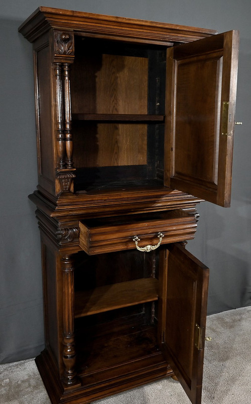 Rare Petit Cabinet Renaissance en Noyer Massif – 2ème partie XIXe