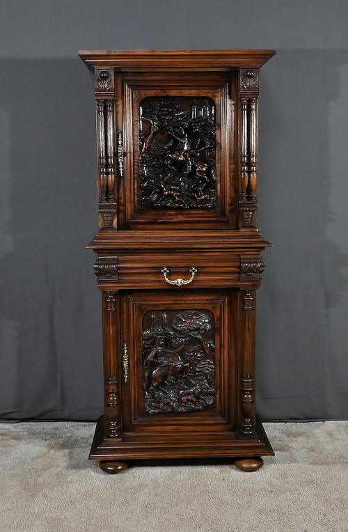 Rare Petit Cabinet Renaissance en Noyer Massif – 2ème partie XIXe