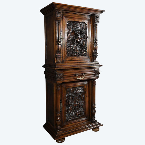 Rare Petit Cabinet Renaissance en Noyer Massif – 2ème partie XIXe