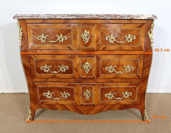 Commode Tombeau en Marqueteries de Bois Régionaux, époque Louis XIV – XVIIIe