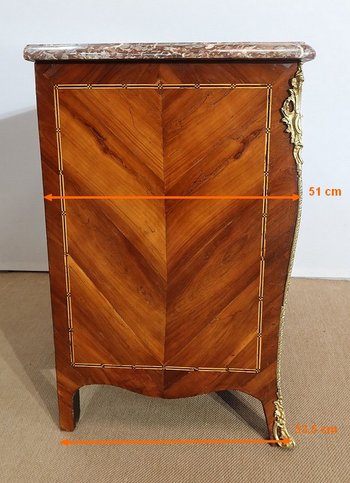 Commode Tombeau en Marqueteries de Bois Régionaux, époque Louis XIV – XVIIIe