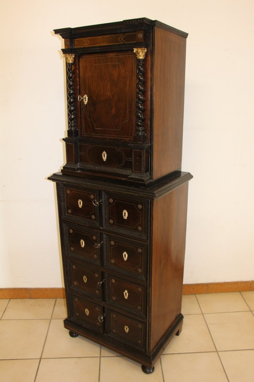 Cabinet XVIIeme En Palissandre Et Filet d'étain